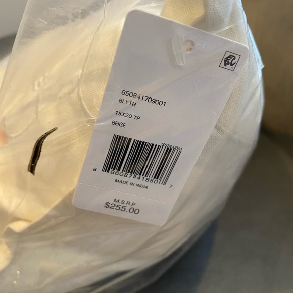 Elegant Ralph Lauren Cream Floral Pillow - Picture 3 of 3